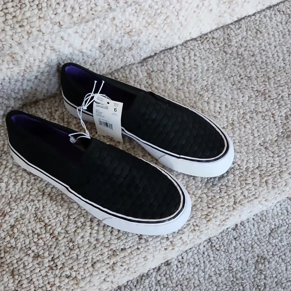 BONGO ladies canvas slip-on sneaker